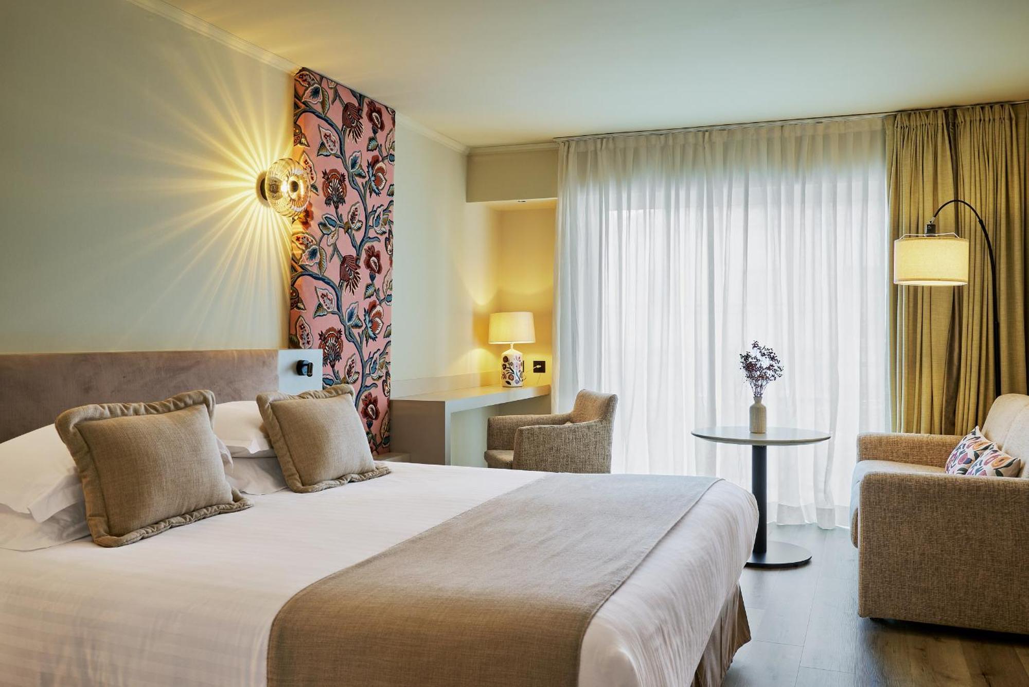 Junior Suite,1742691371:JPEG